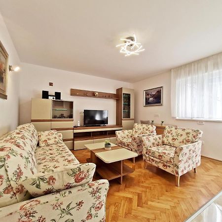 Split City Apartment Rosemary エクステリア 写真