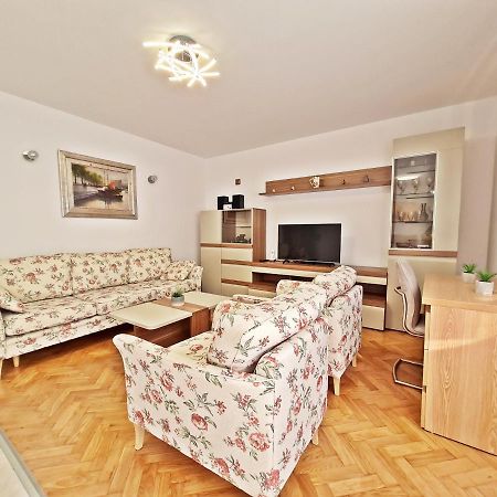 Split City Apartment Rosemary エクステリア 写真