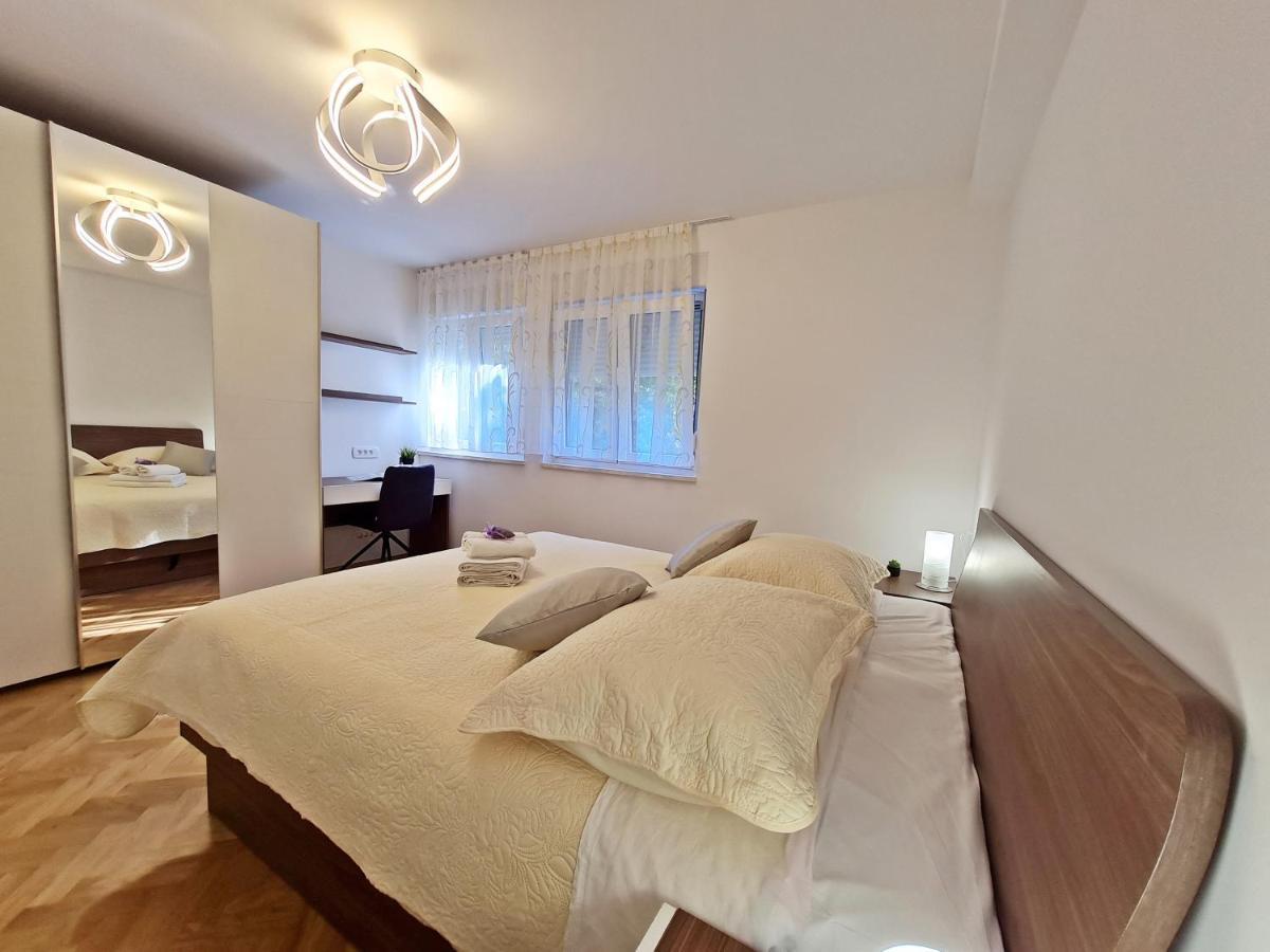 Split City Apartment Rosemary エクステリア 写真