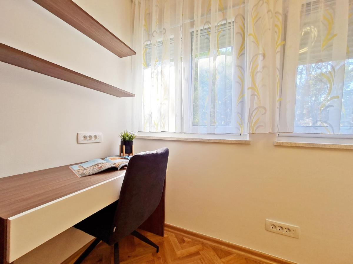 Split City Apartment Rosemary エクステリア 写真
